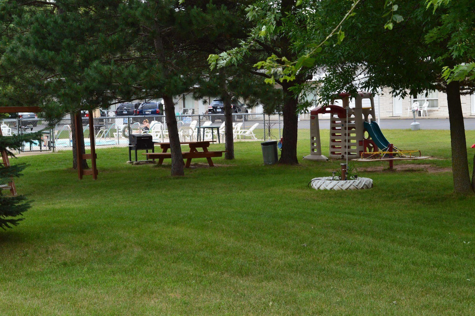 Summer Breeze Resort Wisconsin Dells Esterno foto